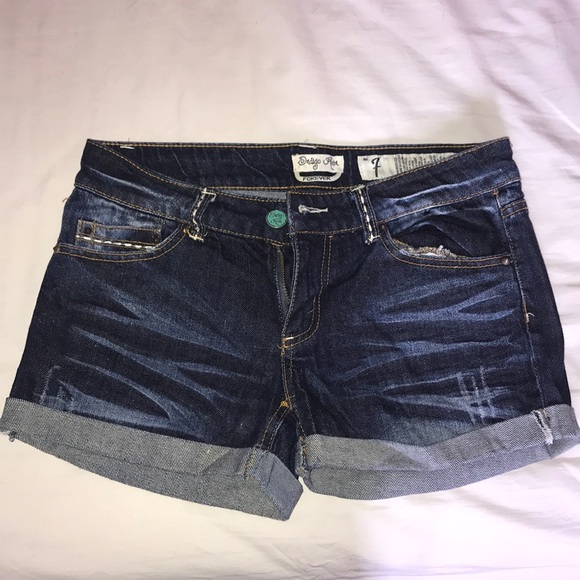 Dark jean shorts - Picture 1 of 2